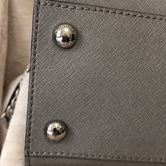 Michael Kors Large Pearl Grey Hamilton Satchel - Picture 9 of 13